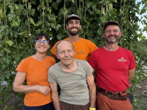 Partendo da sinistra: Anna, Antonio, Luigi dietro Antonio, Mattia.