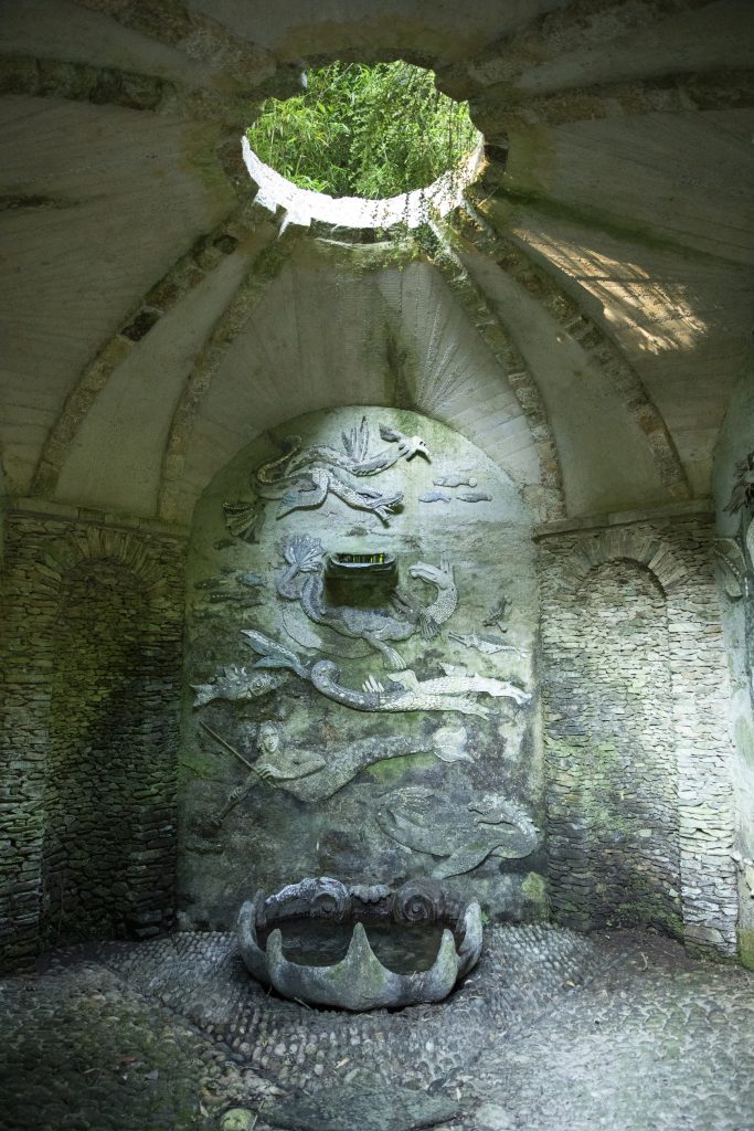 interno della grotta italiana di Kerdalo